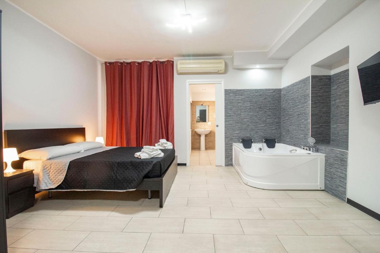 Royal Playa Suite And Apartament -Private Parking- Self Chek Out CTA Exteriér fotografie