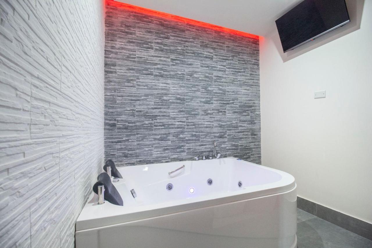 Royal Playa Suite And Apartament -Private Parking- Self Chek Out CTA Exteriér fotografie
