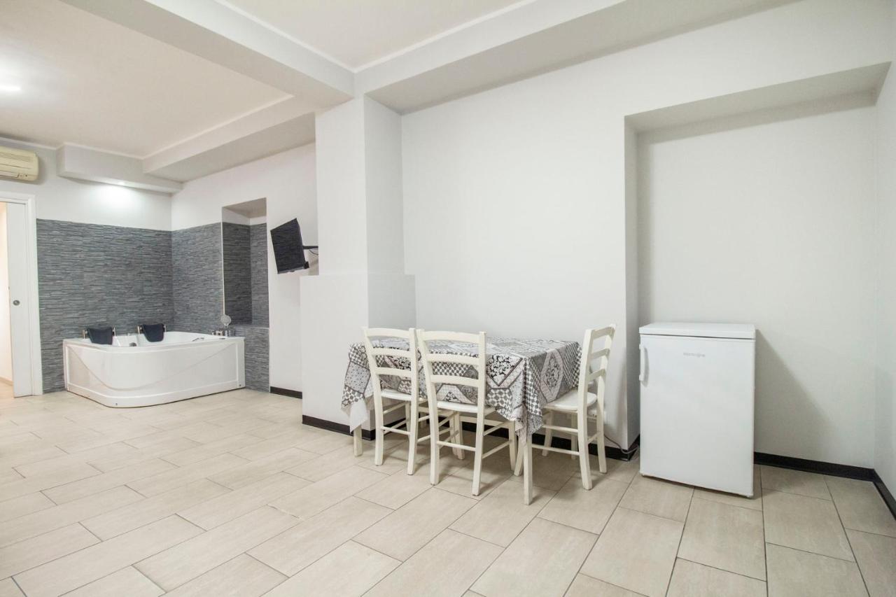Royal Playa Suite And Apartament -Private Parking- Self Chek Out CTA Exteriér fotografie