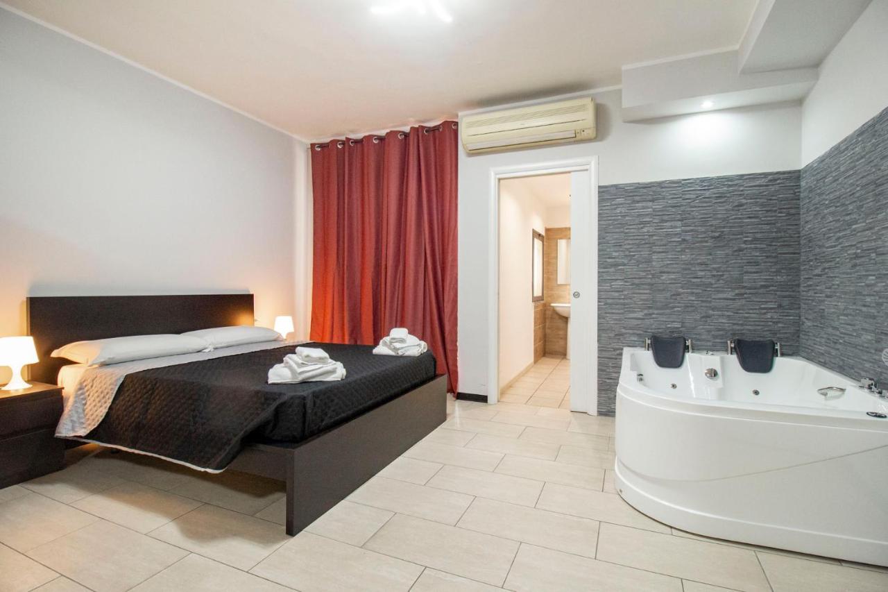 Royal Playa Suite And Apartament -Private Parking- Self Chek Out CTA Exteriér fotografie